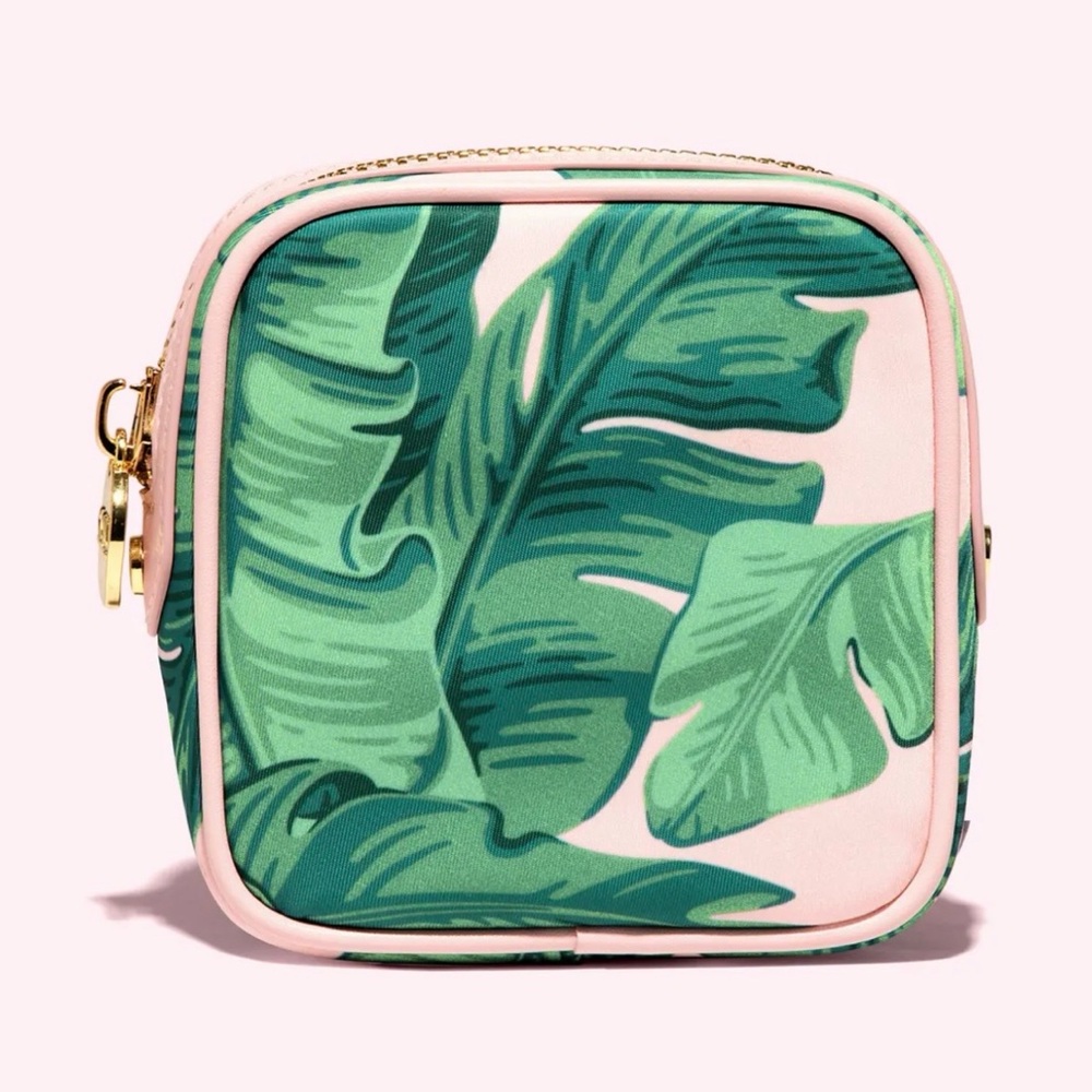 ✨MAKE AN OFFER✨ Stoney Clover Beverly Hills Hotel Banana Leaf Mini Pouch